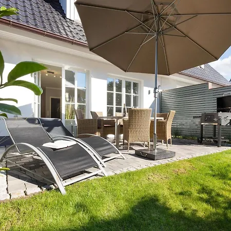 Mare Holiday home Zingst