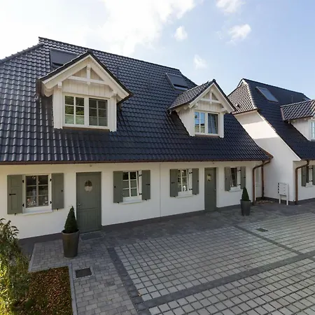 Mare Holiday home Zingst